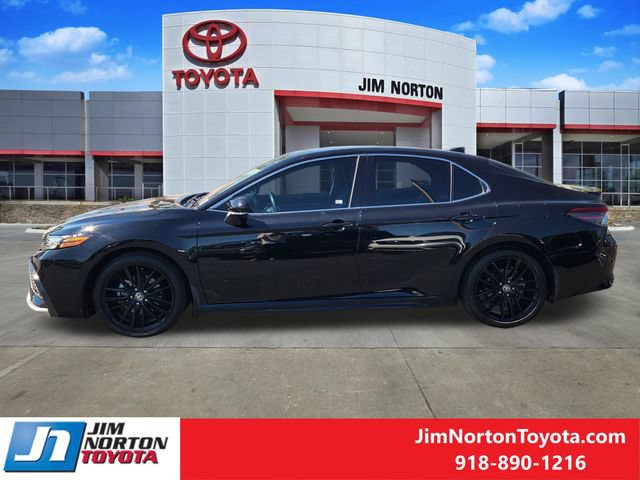 Used 2021 Toyota Camry XSE FWD image 5