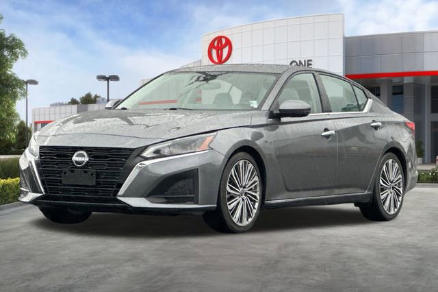 Used 2023 Nissan Altima 2.5 SL image 9