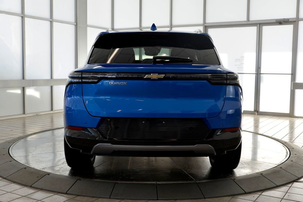 Used 2025 Chevrolet Equinox EV LT w/ Convenience Package II image 7