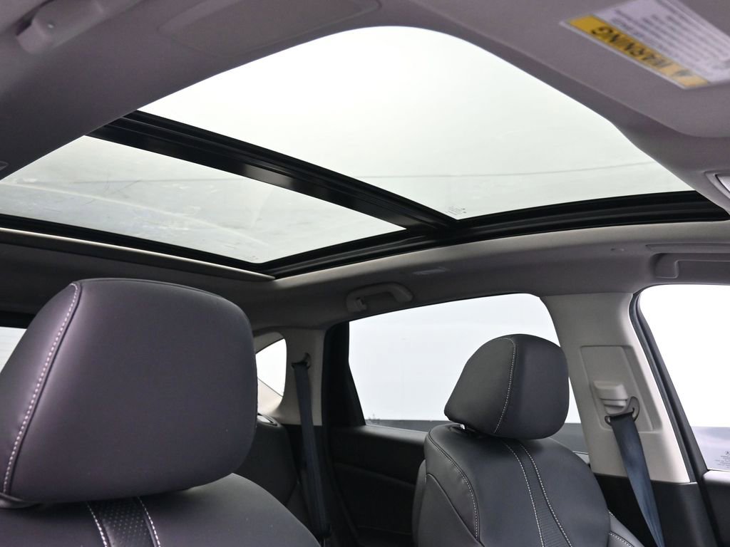 Used 2025 Acura RDX w/ Technology Package image 24