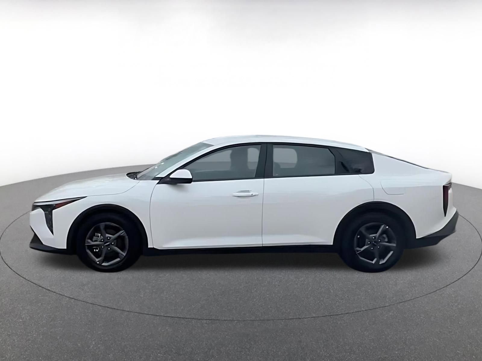 Used 2025 Kia K4 FWD image 8