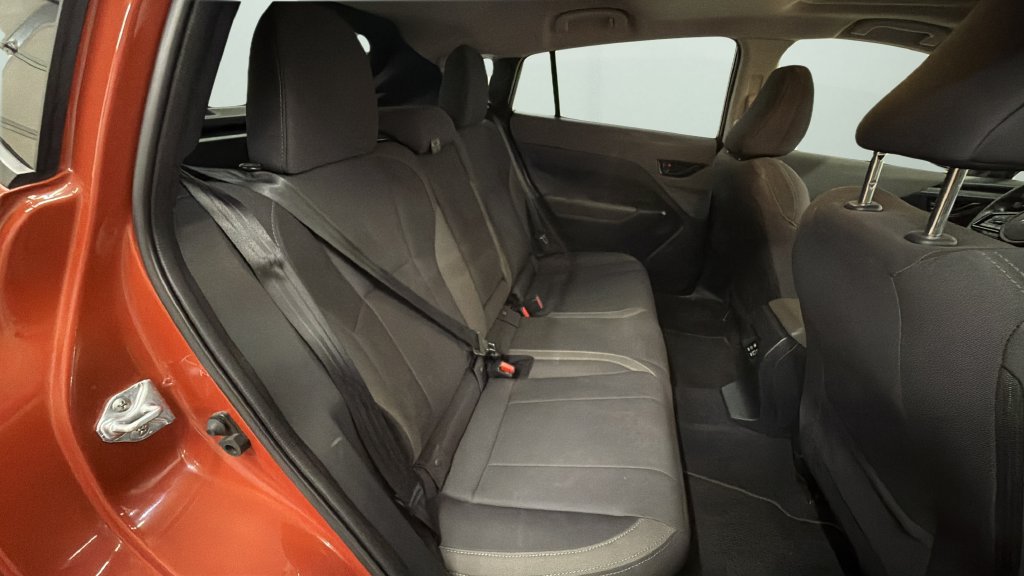 Used 2025 Subaru Crosstrek 2.5i Premium AWD/4WD image 14