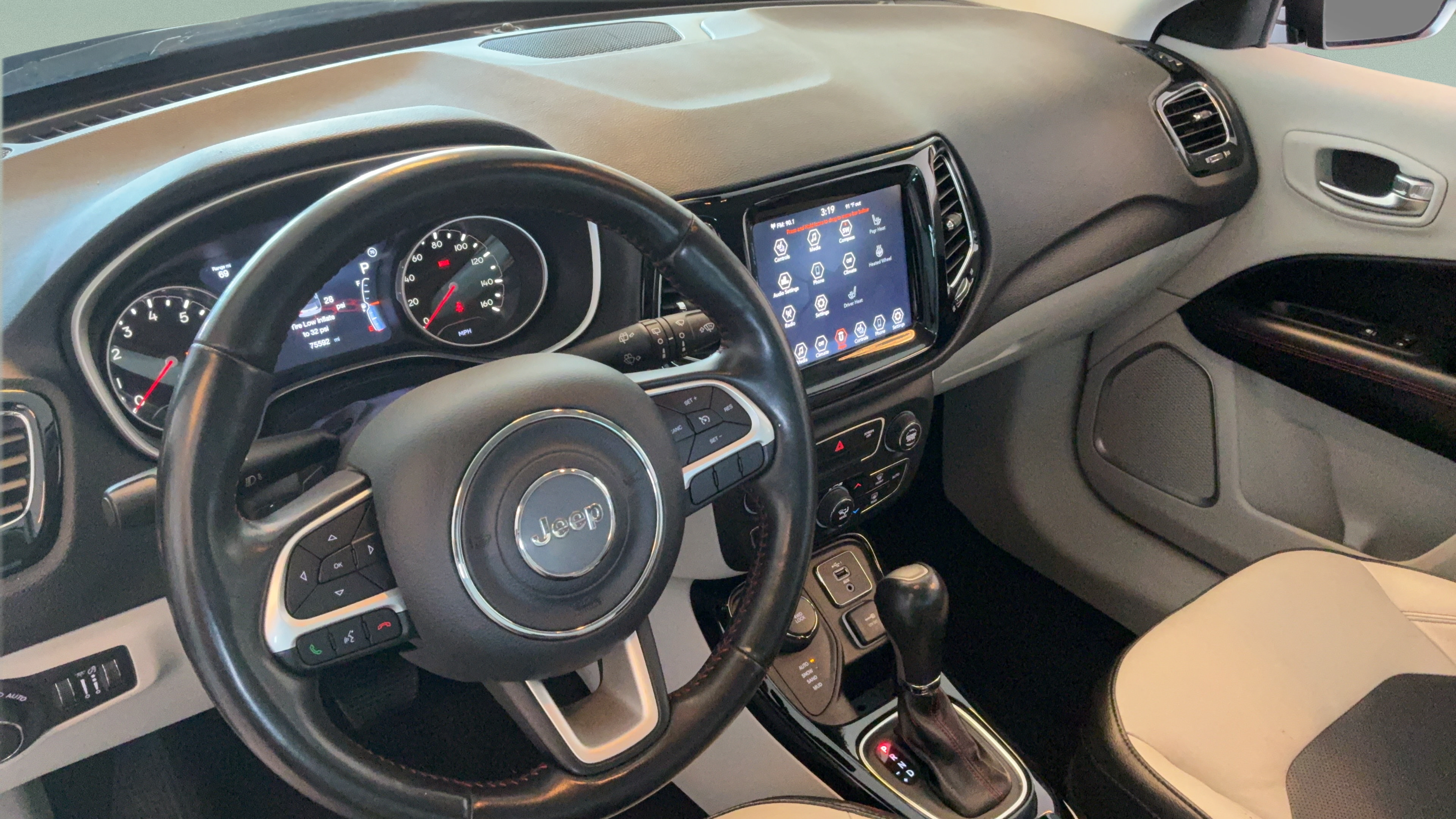 Used 2020 Jeep Compass Limited AWD/4WD image 24