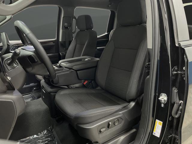 Used 2025 Chevrolet Silverado 1500 LT image 4