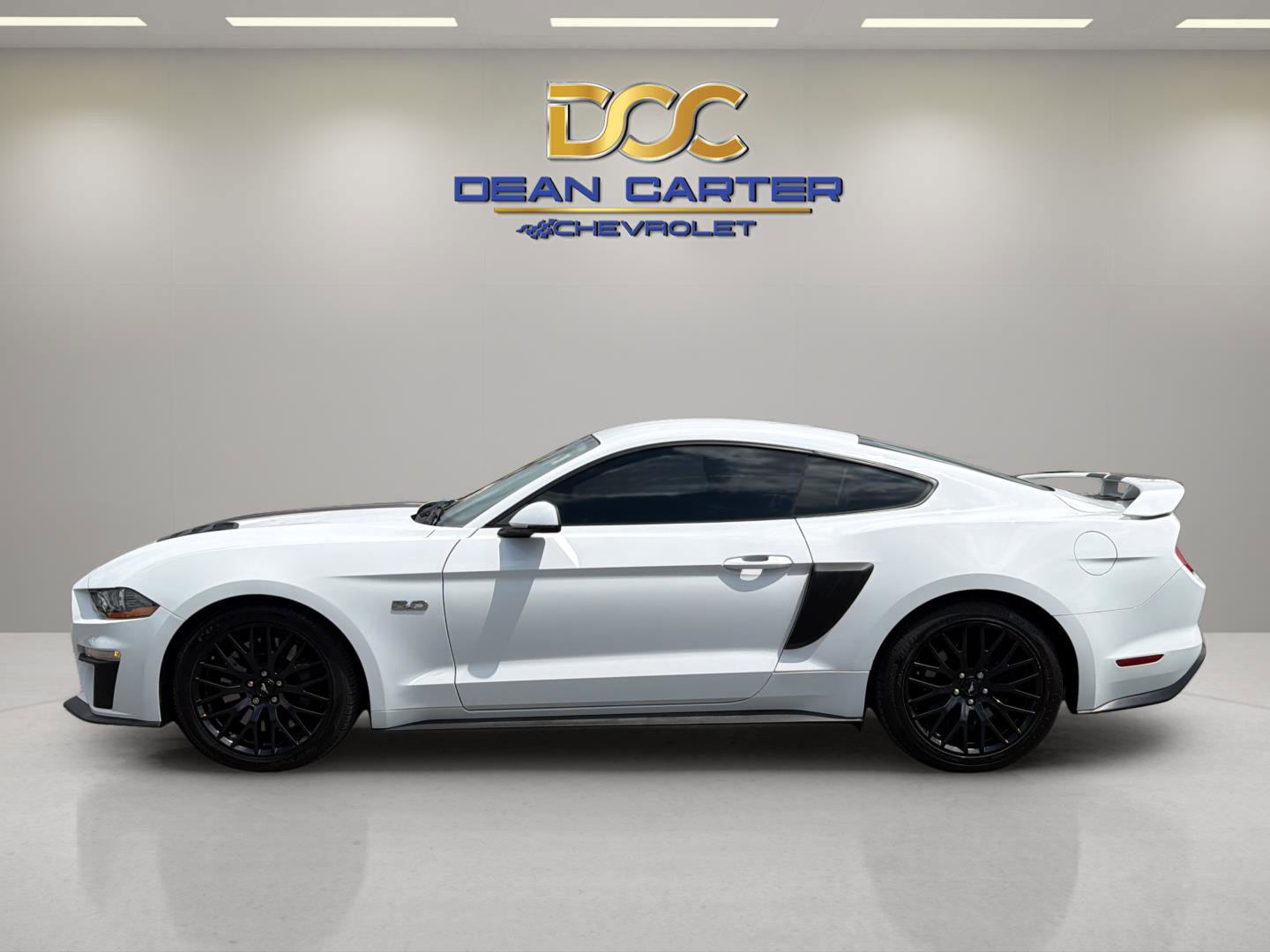 Used 2020 Ford Mustang GT Premium w/ GT Performance Package RWD image 2