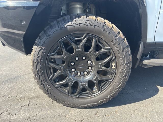Used 2024 GMC Hummer EV 2X AWD/4WD image 3