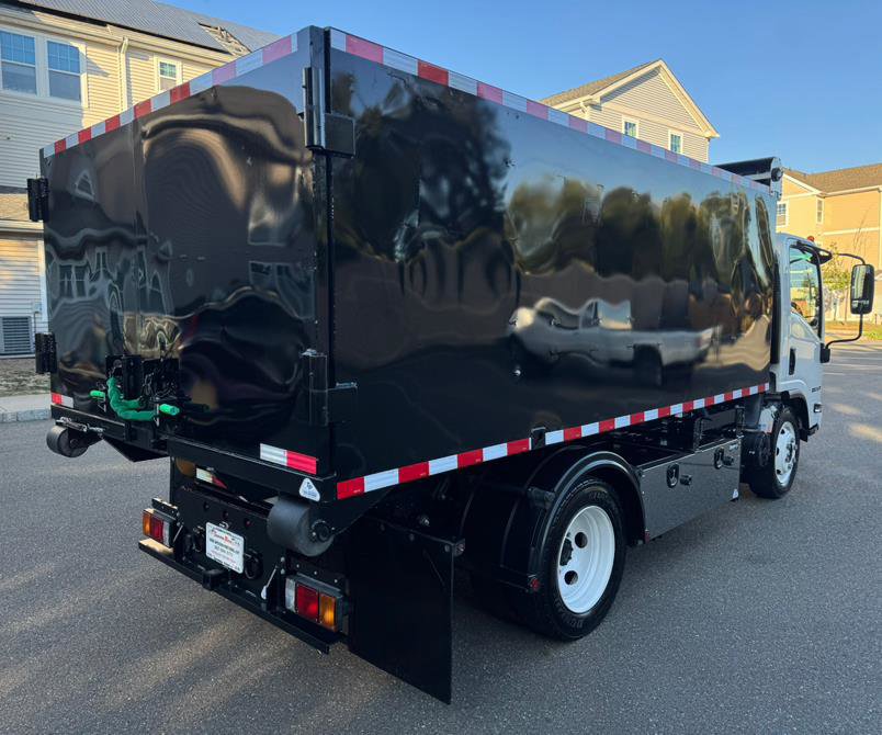 Used 2024 Isuzu NPR image 6