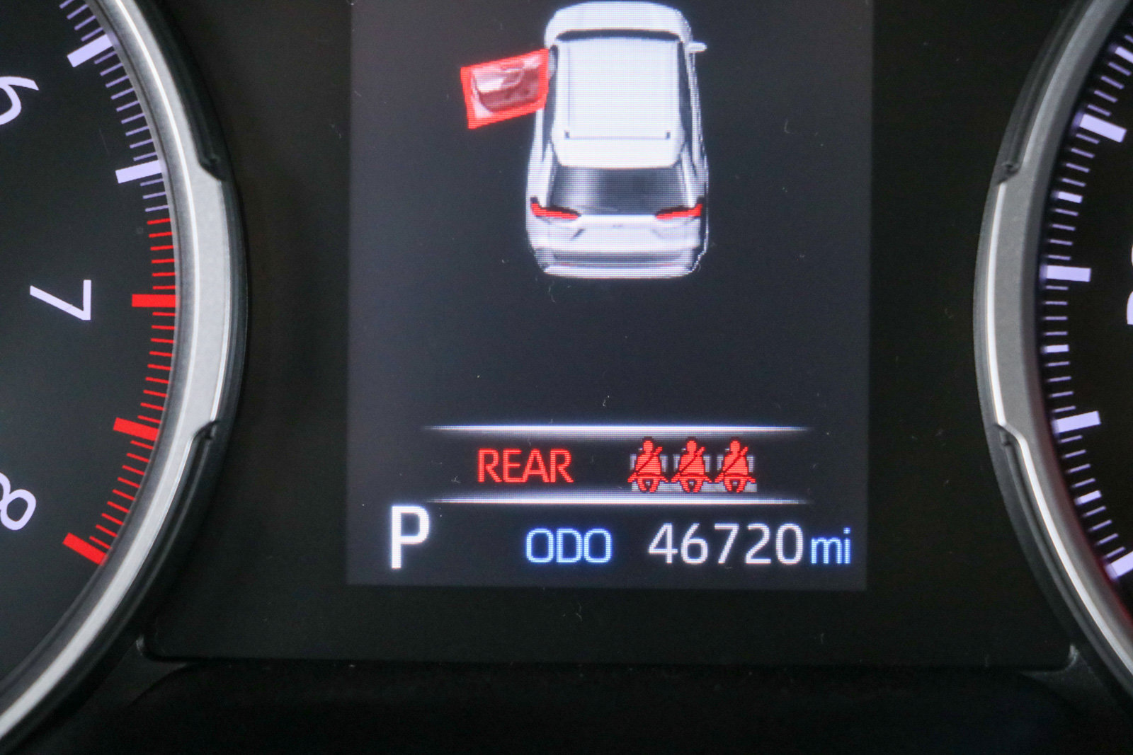 Used 2022 Toyota RAV4 XLE FWD image 16