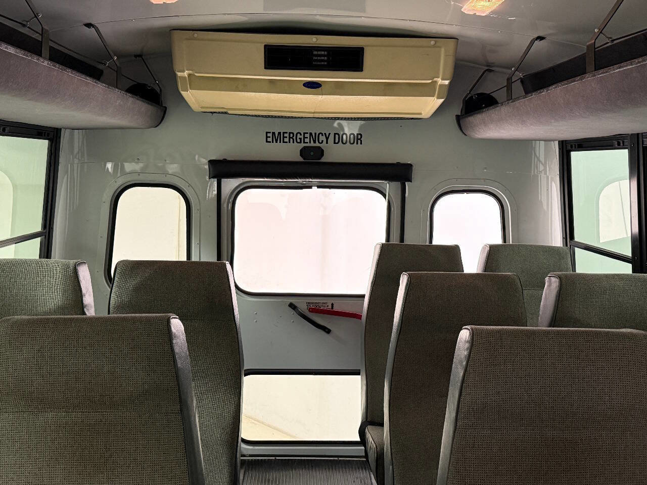 Used 2004 Chevrolet Express 3500 3500 2dr Commercial/Cutaway/Ch w/ School Bus Package image 36