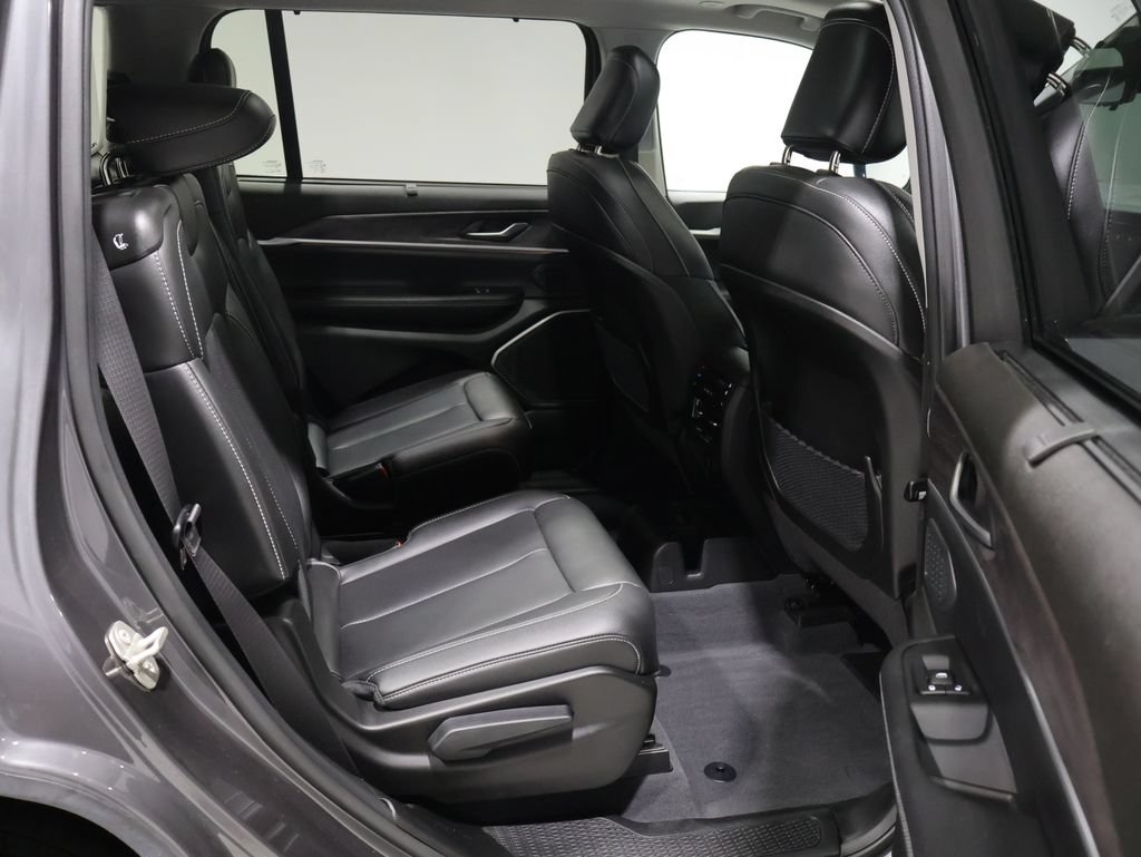 Certified 2023 Jeep Grand Cherokee L Limited w/ Luxury Tech Group II AWD/4WD image 26