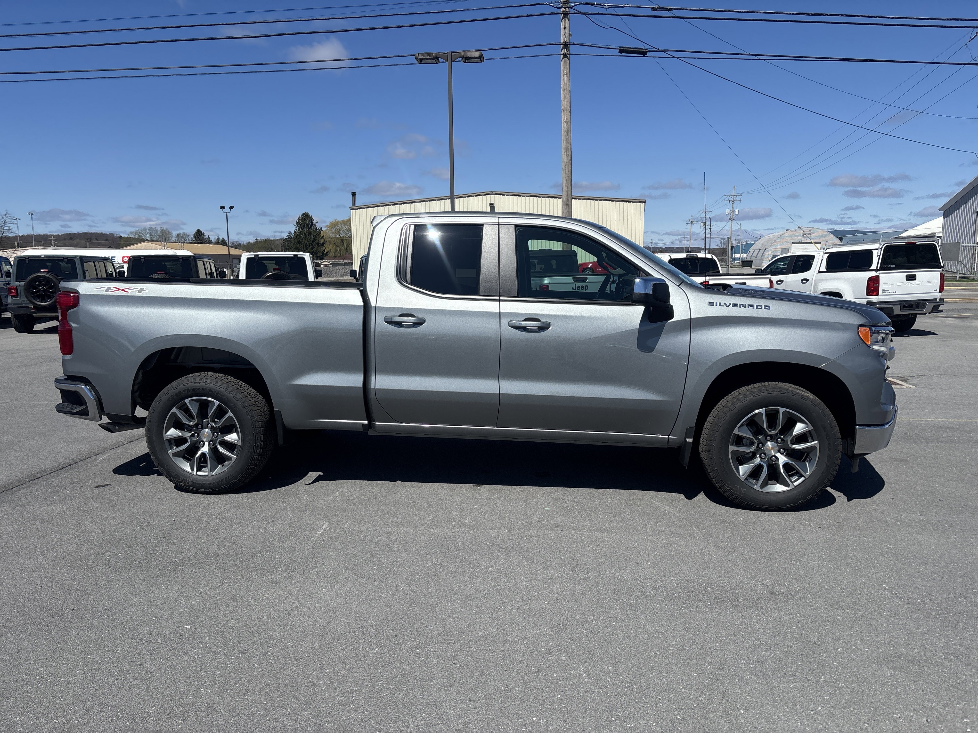 New 2026 Chevrolet Silverado 1500 LT image 2