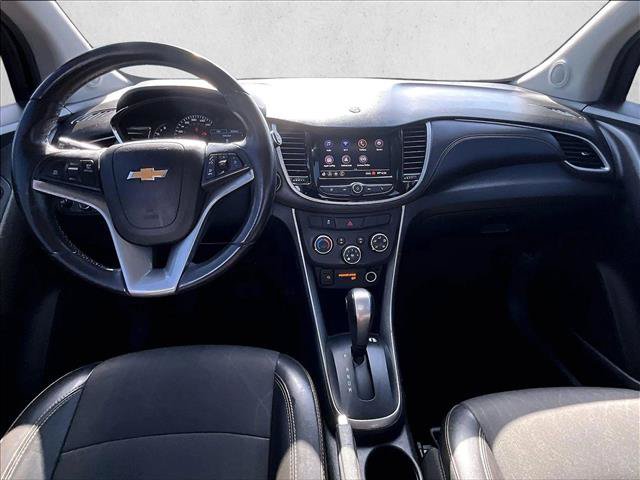 Used 2021 Chevrolet Trax LT w/ Driver Confidence Package FWD image 16