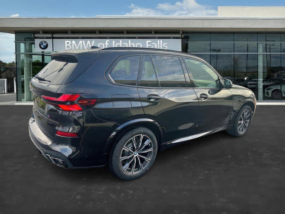 Used 2026 BMW X5 M60i AWD/4WD image 2