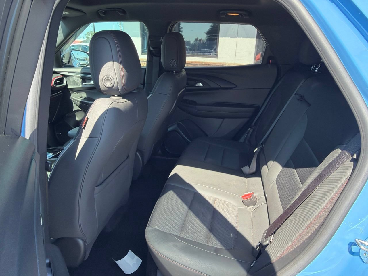 Used 2023 Chevrolet TrailBlazer RS w/ Sun and Liftgate Package FWD image 6
