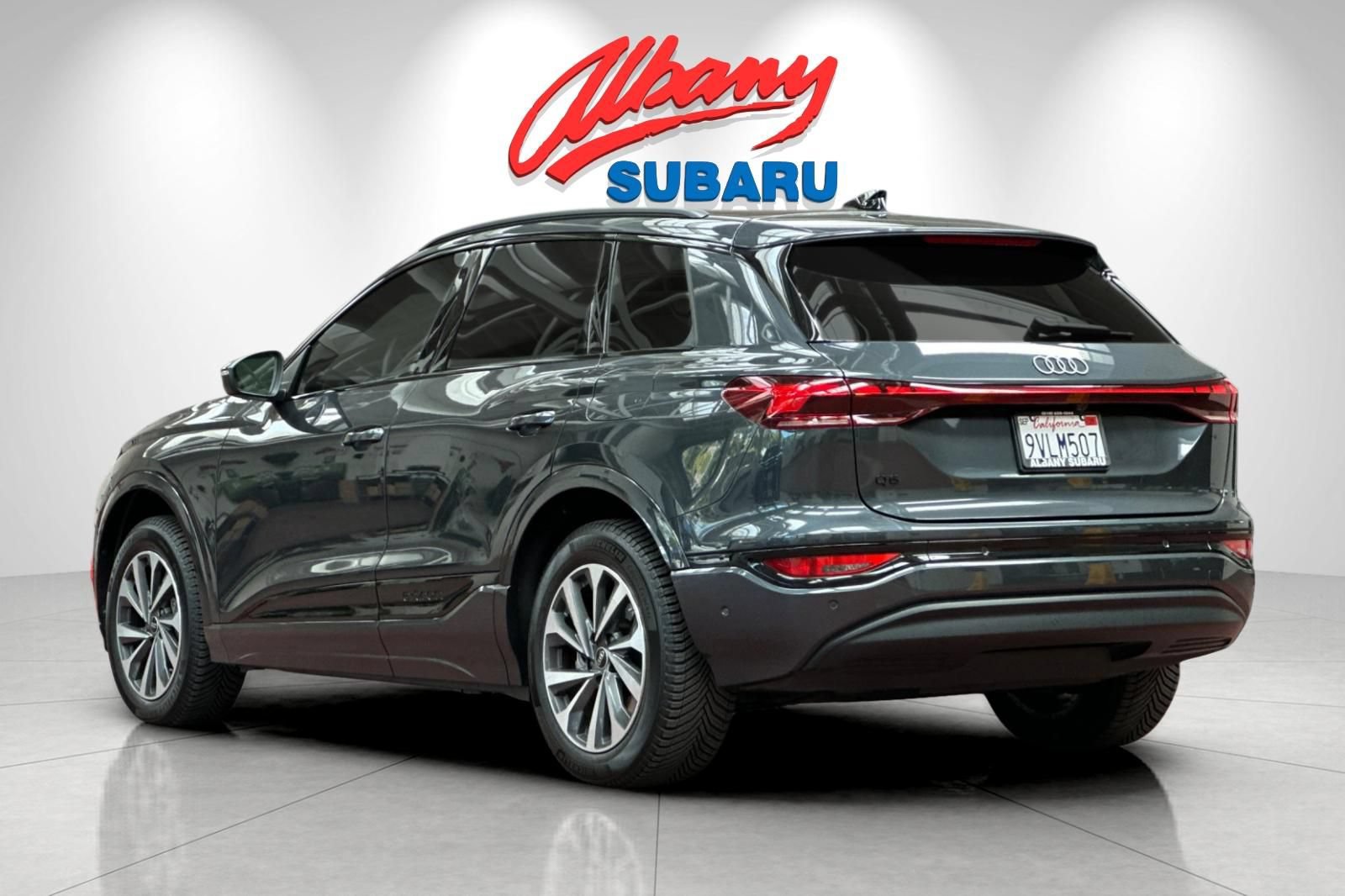 Used 2025 Audi Q6 e-tron Premium w/ Convenience Package AWD/4WD image 7
