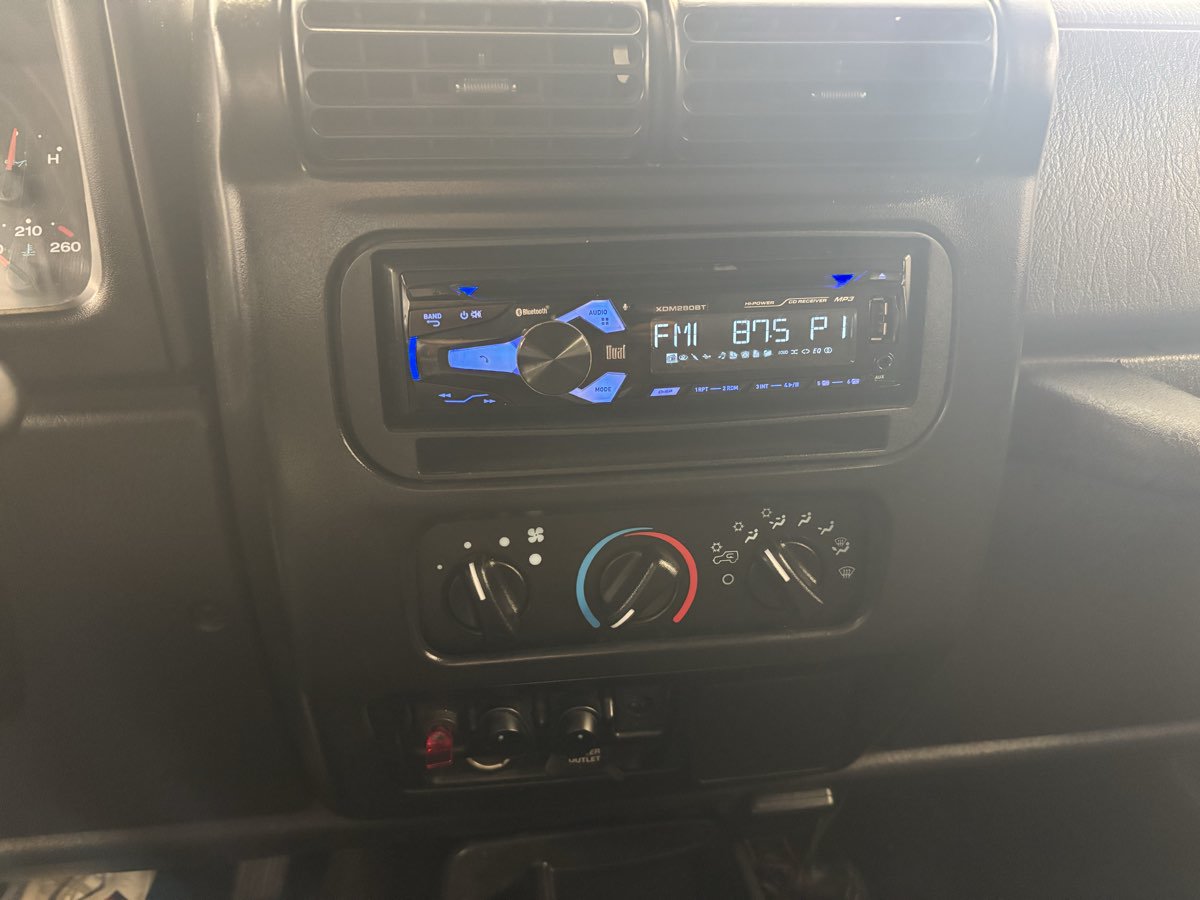 Used 2005 Jeep Wrangler SE AWD/4WD image 18