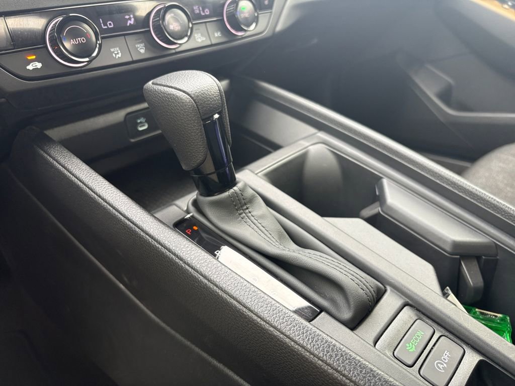 Used 2025 Honda Accord SE image 26