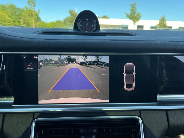 Used 2019 Porsche Panamera 4 AWD/4WD image 27