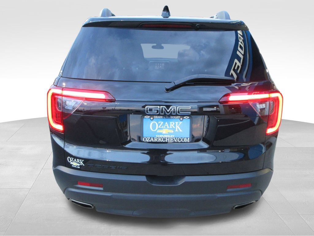 Certified 2023 GMC Acadia SLE w/ Driver Convenience Package FWD image 4