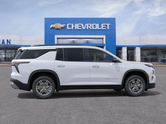 New 2027 Chevrolet Traverse LT w/ Driver Confidence Package FWD image 5