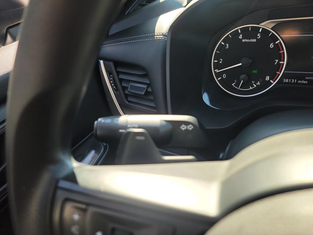 Used 2024 Nissan Rogue S AWD/4WD image 22