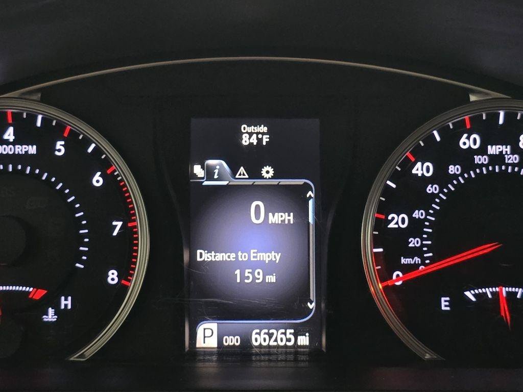Used 2017 Toyota Camry SE w/ Moonroof Package FWD image 23