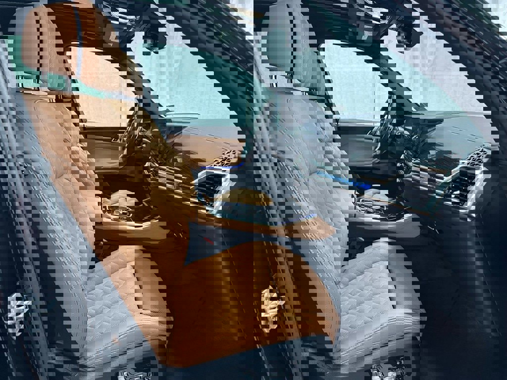 Used 2026 BMW X5 xDrive50e image 59