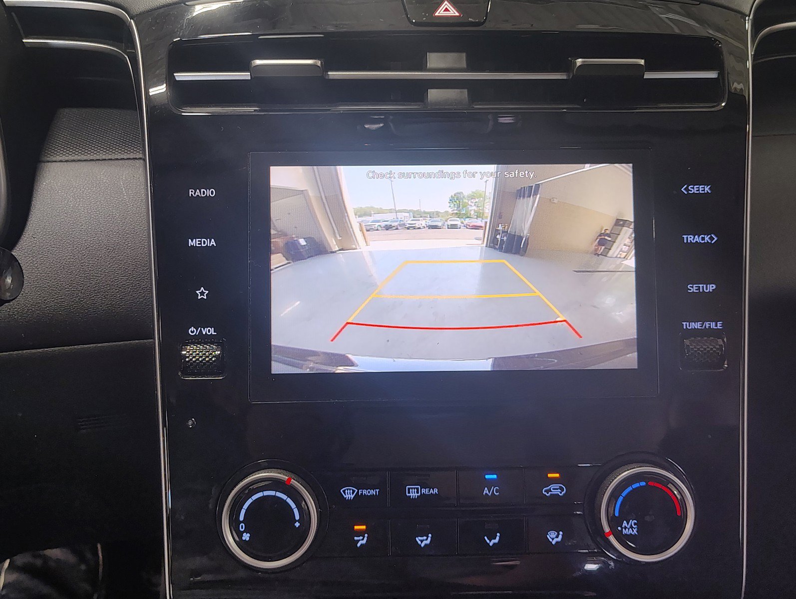 Certified 2023 Hyundai Tucson SE AWD/4WD image 12