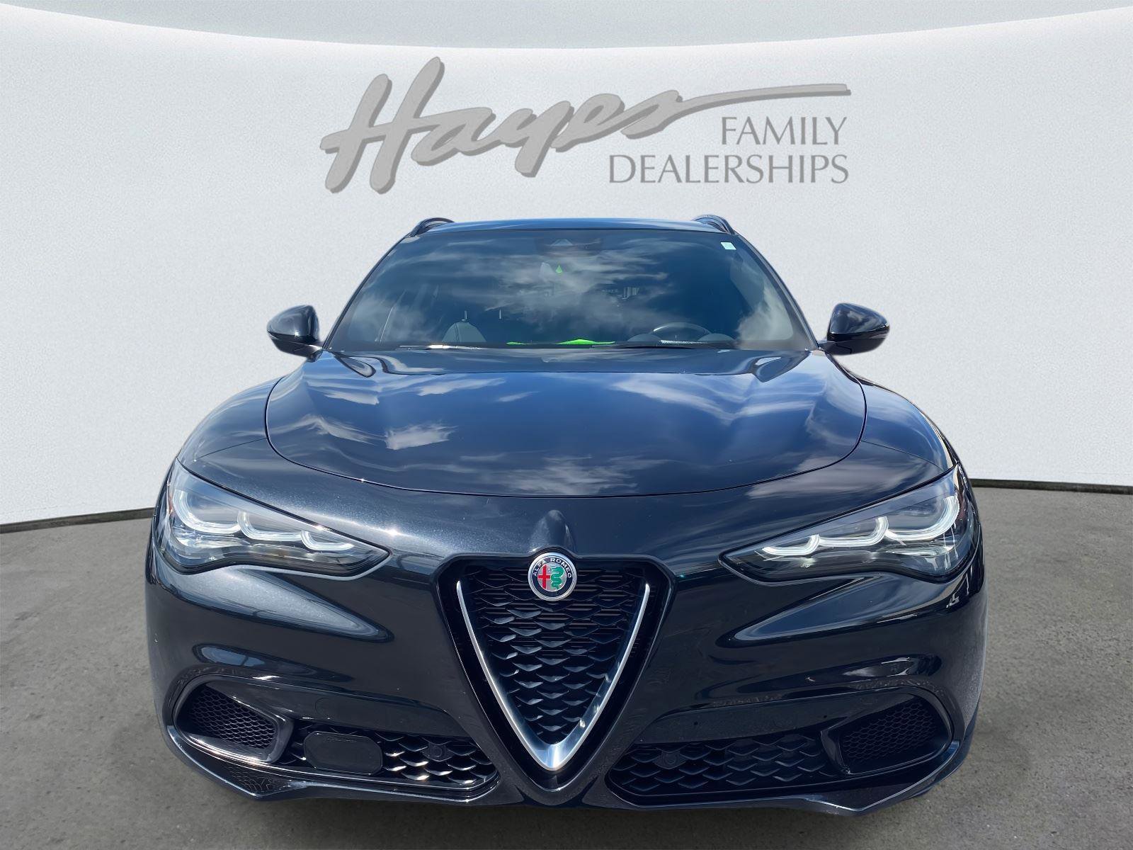 Used 2024 Alfa Romeo Stelvio Ti image 26