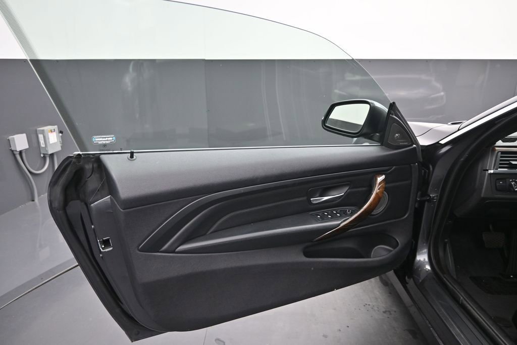 Used 2015 BMW 428i Convertible RWD image 5