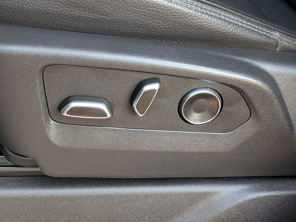 Used 2025 GMC Sierra 2500 Denali w/ Denali Reserve Package image 19