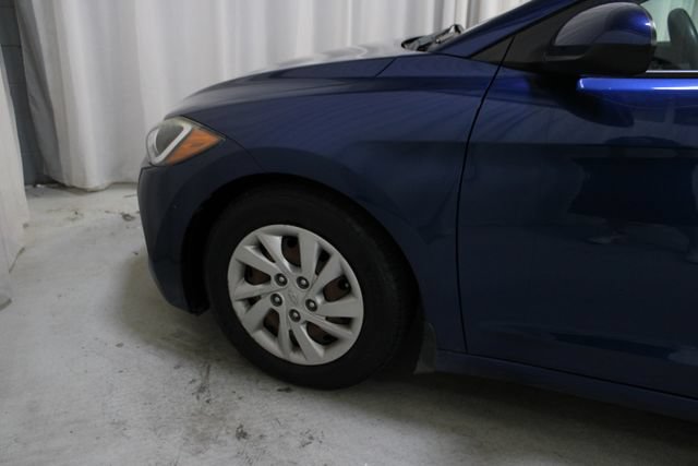 Used 2017 Hyundai Elantra SE FWD image 28