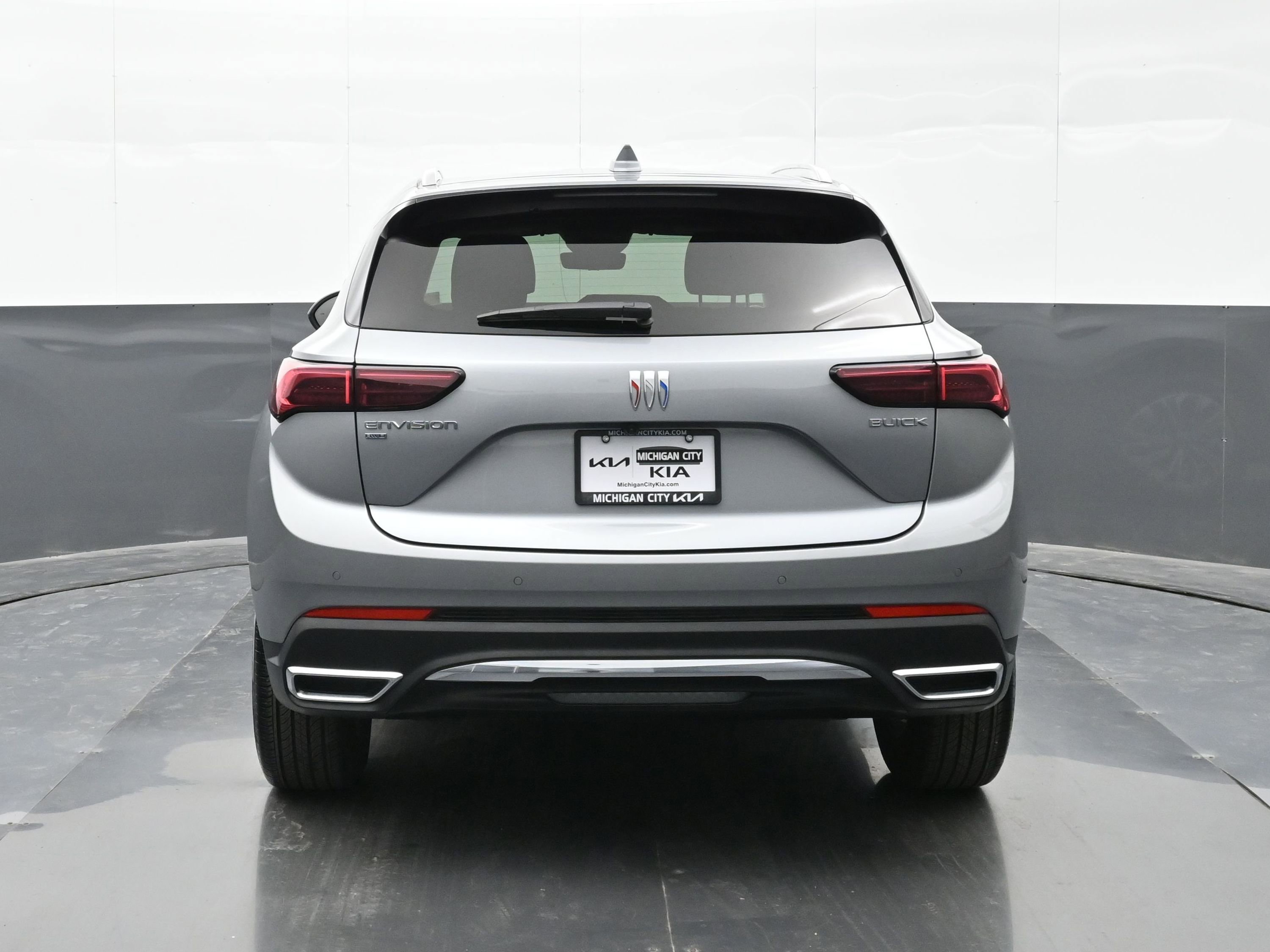 Used 2024 Buick Envision Preferred image 3