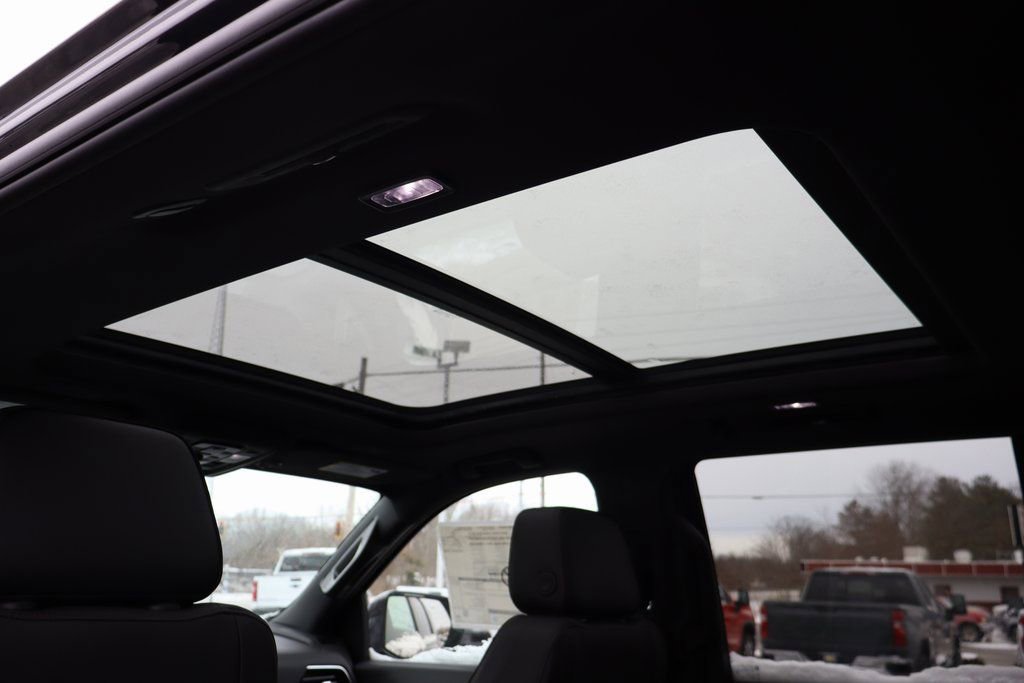 New 2026 Chevrolet Tahoe High Country image 21