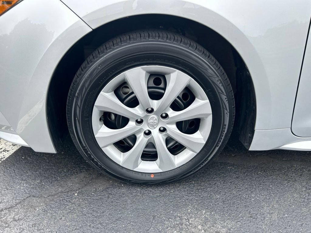 Certified 2024 Toyota Corolla LE FWD image 29