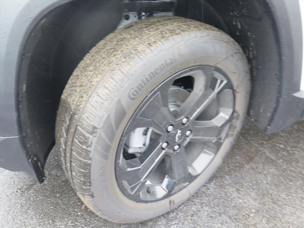 New 2026 Chevrolet Equinox LT w/ Convenience Package II image 16