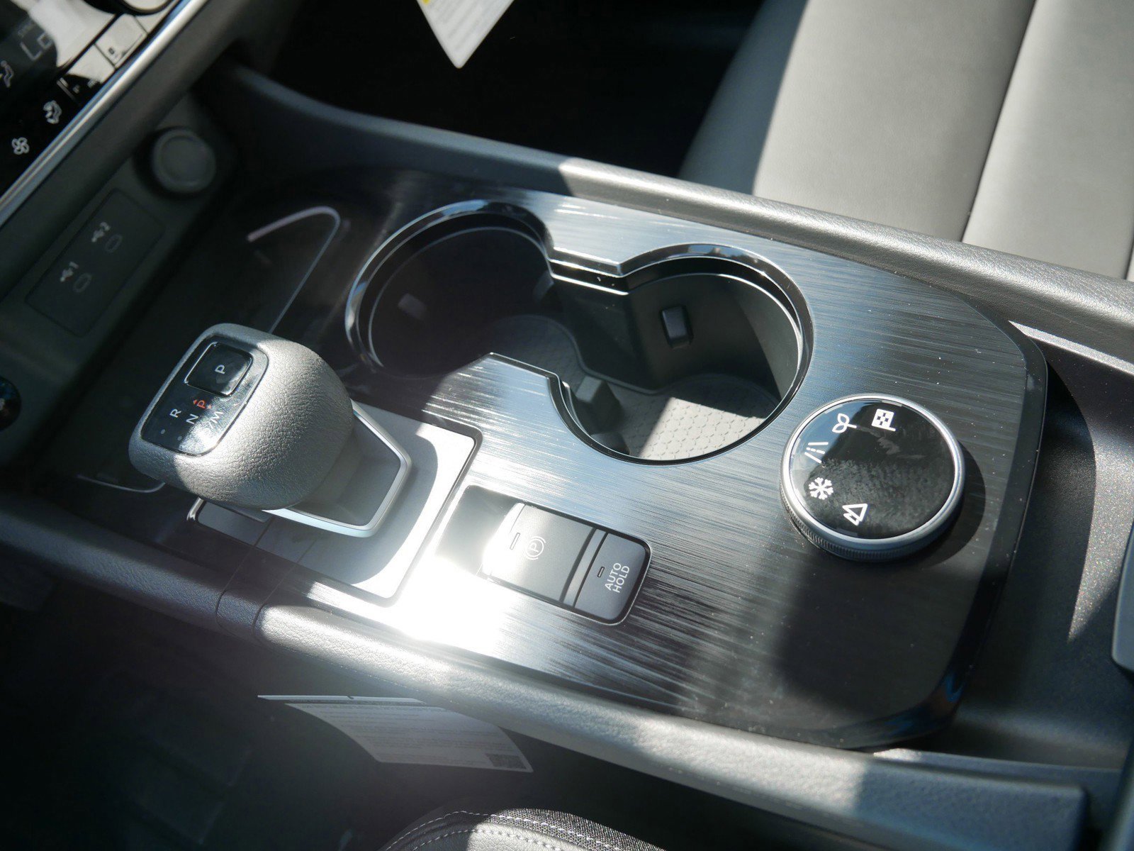New 2025 Nissan Rogue SL image 9