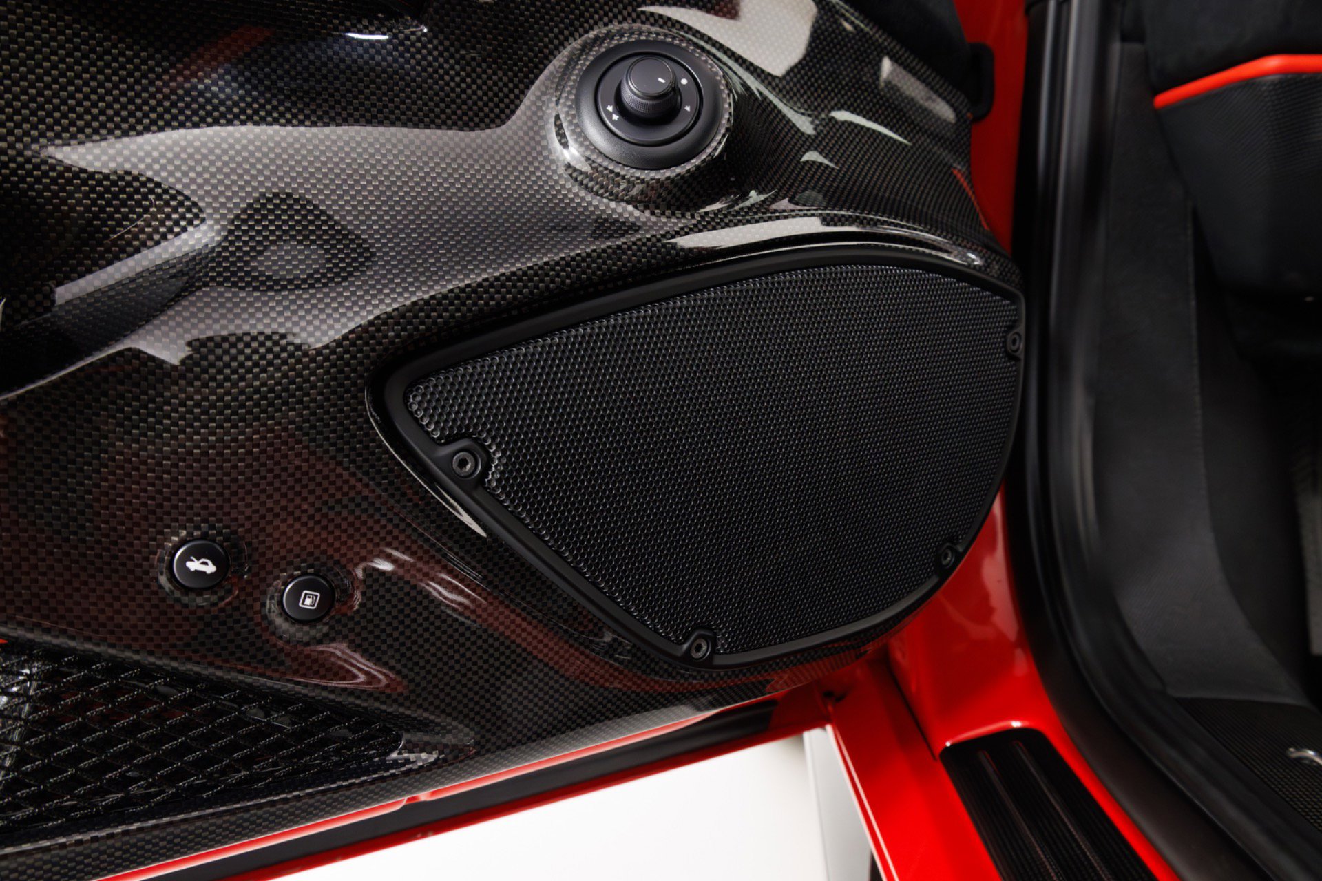 Used 2020 Ferrari 488 Pista Coupe image 33