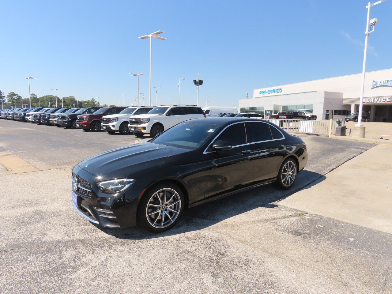 Used 2021 Mercedes-Benz E 450 4MATIC Sedan image 2