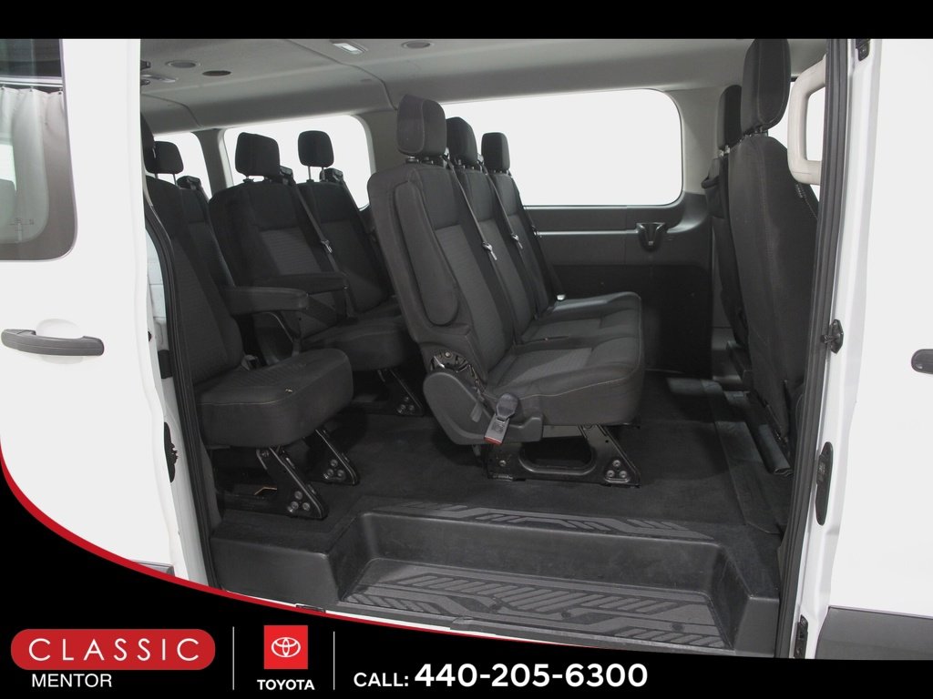 Used 2022 Ford Transit 350 XLT image 17