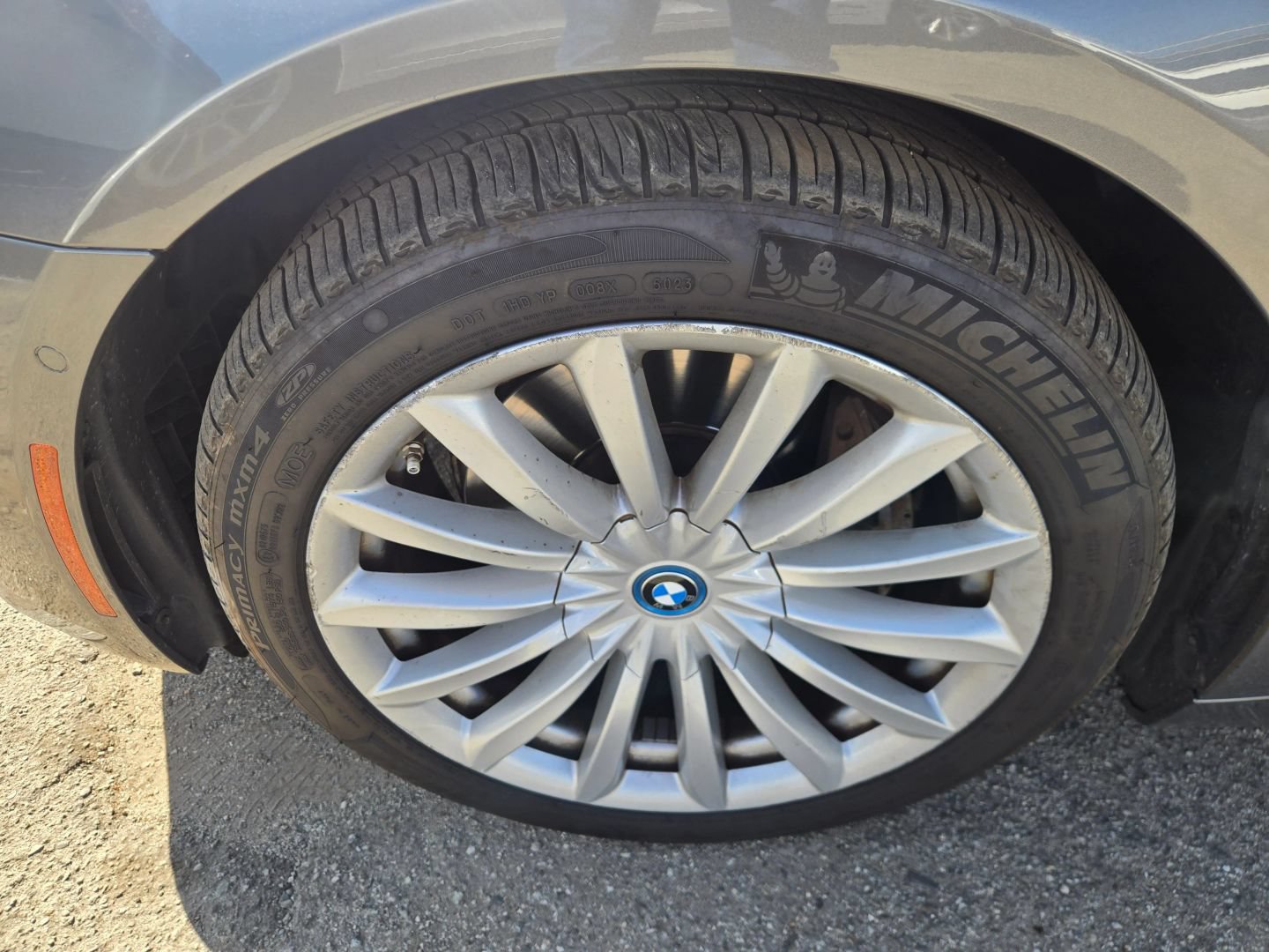 Used 2018 BMW 740e xDrive w/ Executive Package AWD/4WD image 33