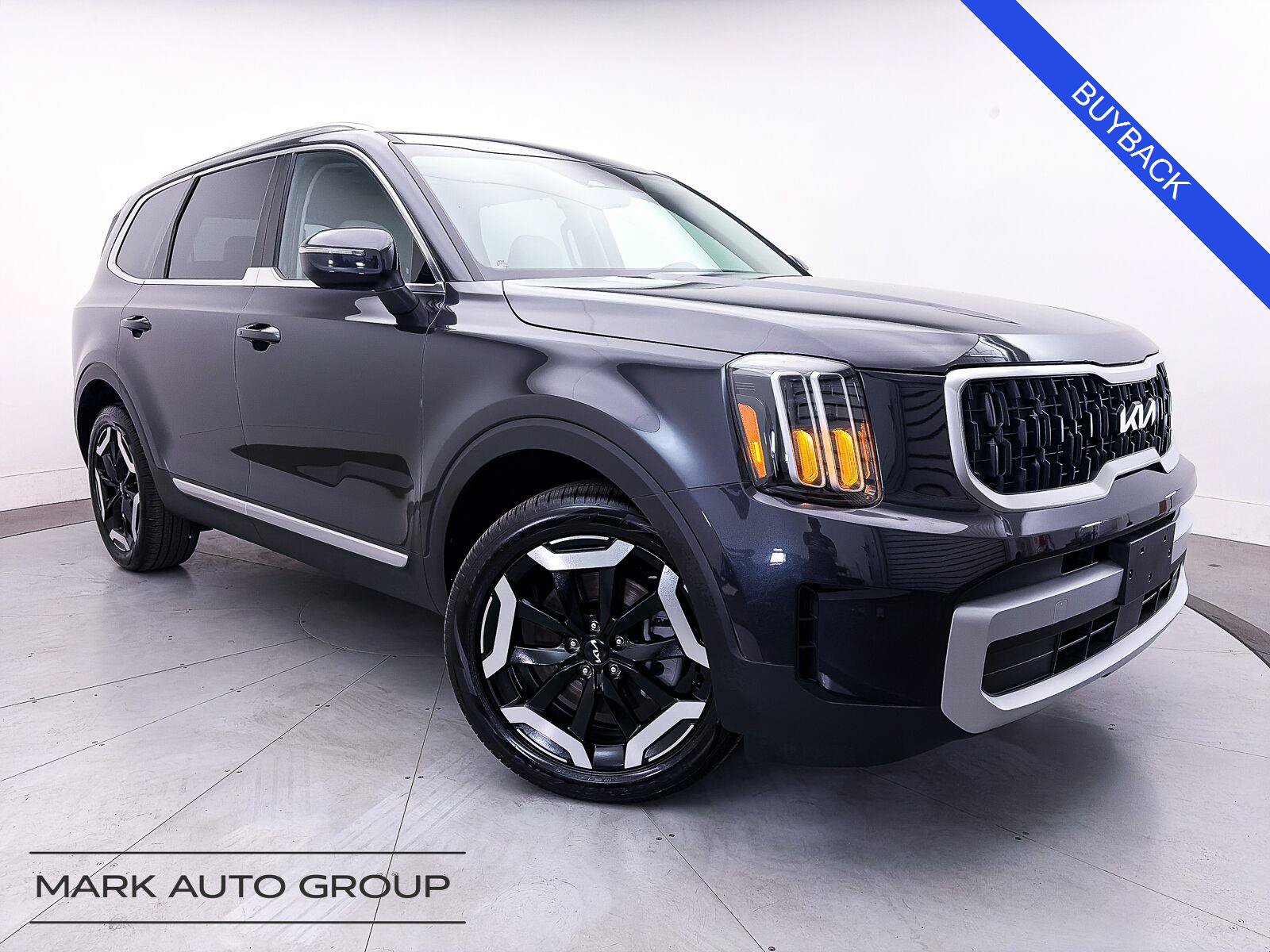 Used 2025 Kia Telluride EX w/ EX Captain's Chair Package FWD image 1