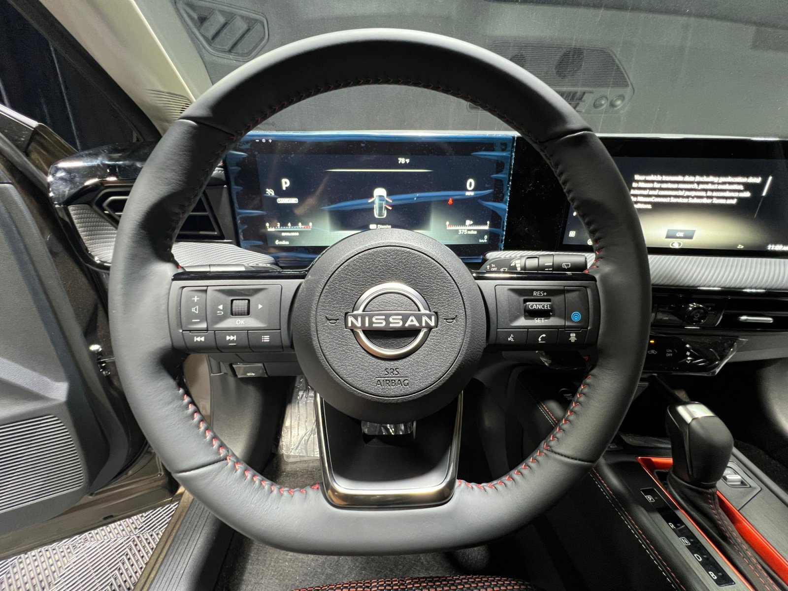 New 2026 Nissan Kicks SR image 9