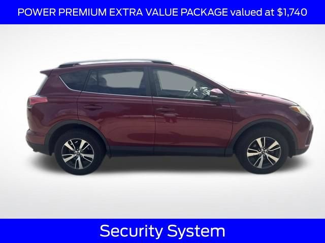 Used 2018 Toyota RAV4 XLE AWD/4WD image 3