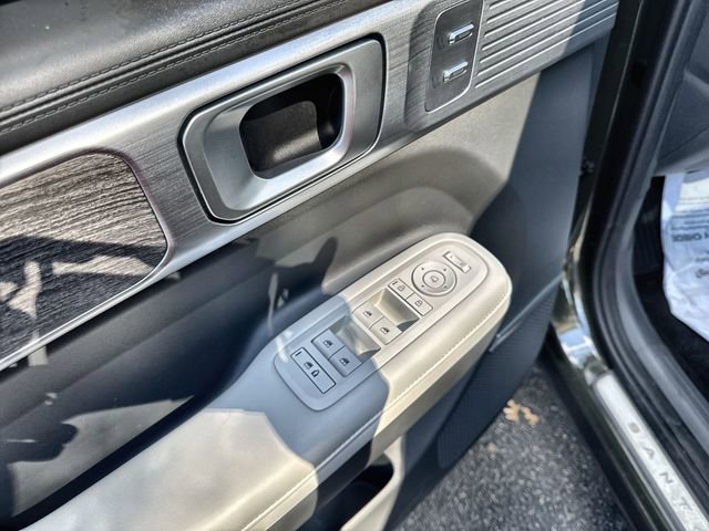 Used 2025 Hyundai Santa Fe Calligraphy image 22