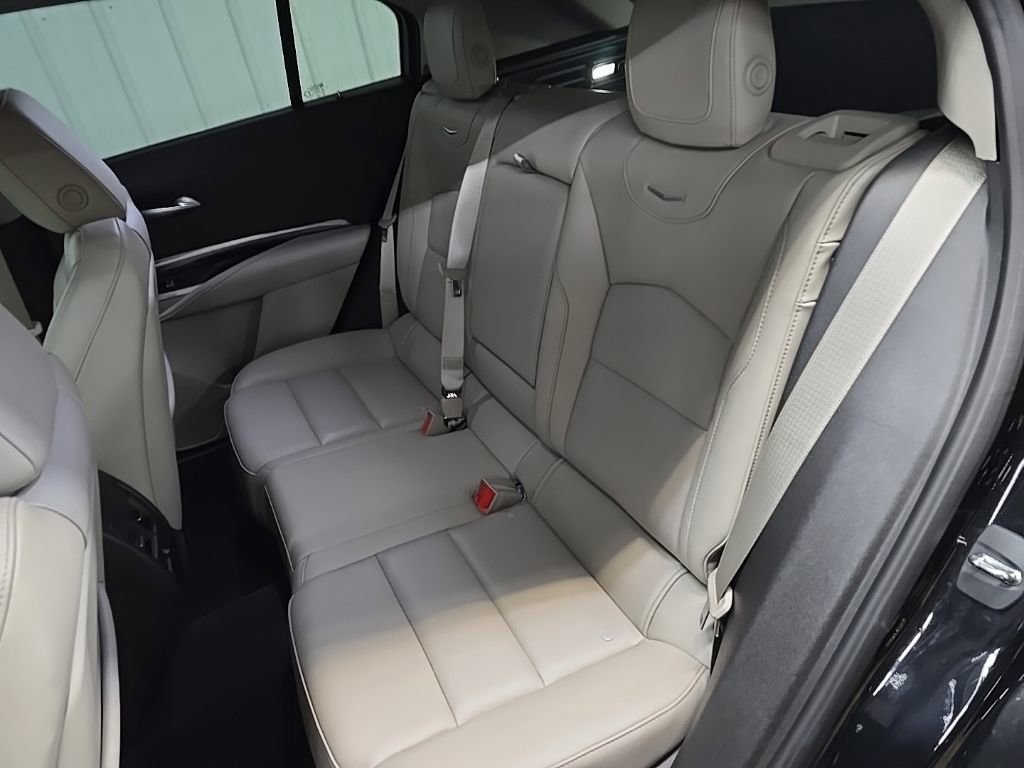 Used 2023 Cadillac XT4 Luxury w/ Cold Weather Package image 32