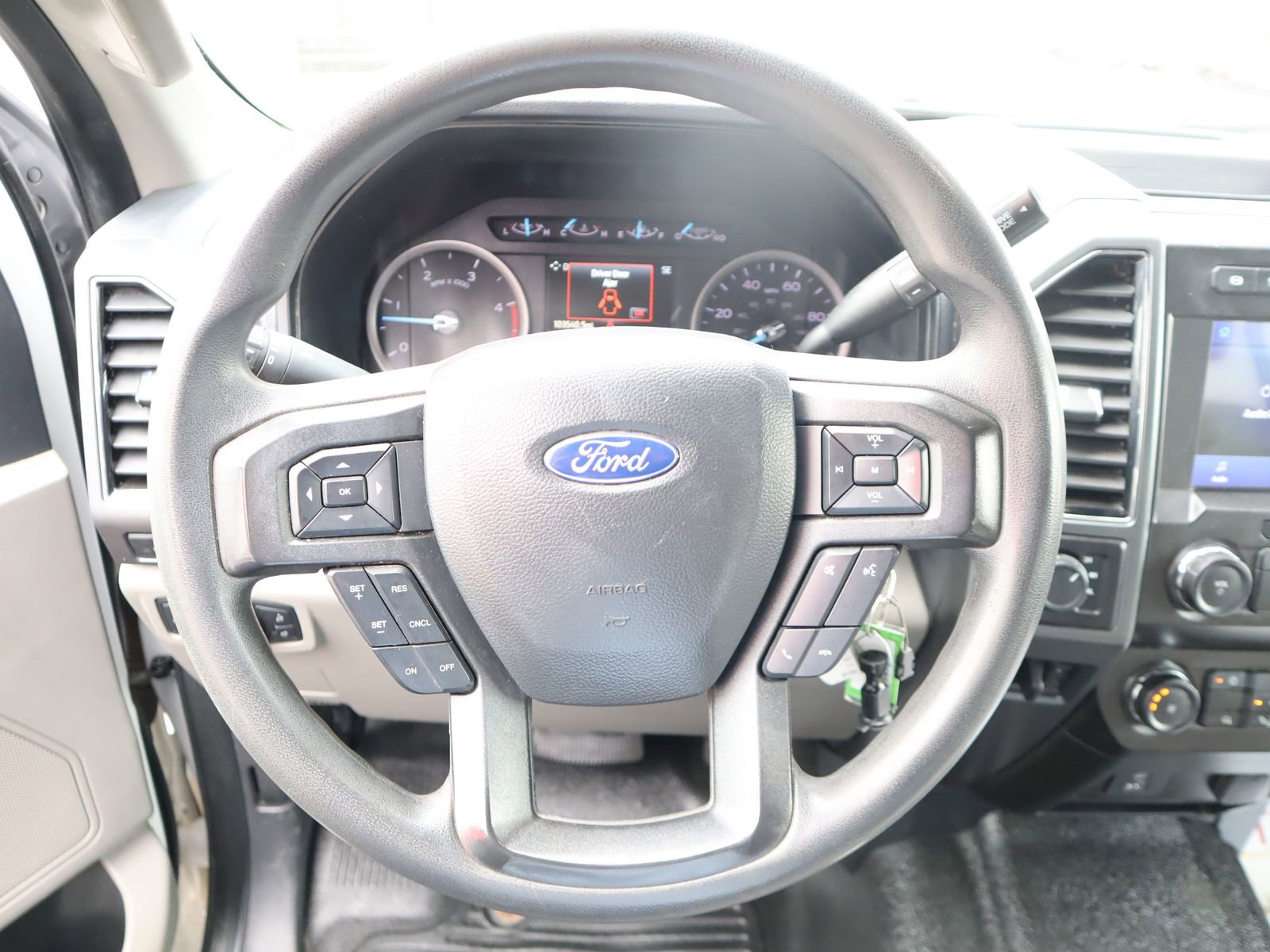 Used 2022 Ford F350 XLT w/ FX4 Off-Road Package AWD/4WD image 24