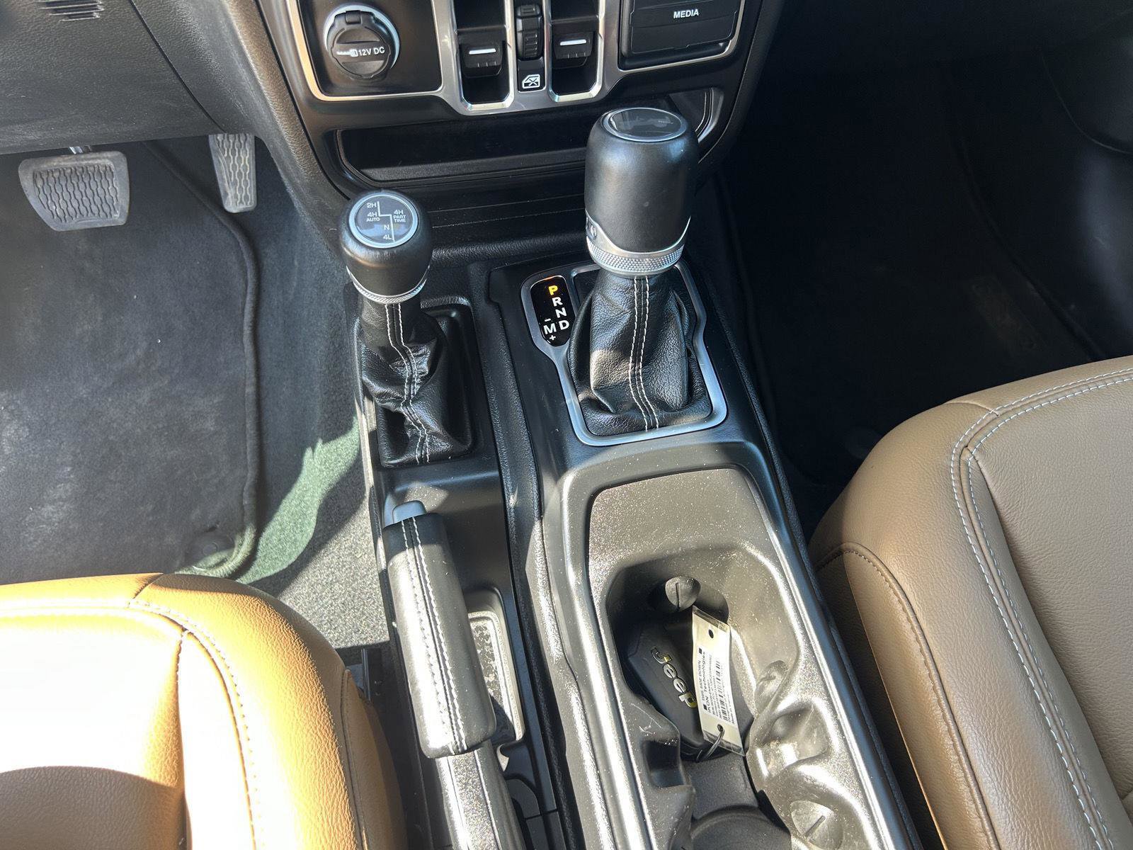 Used 2023 Jeep Wrangler Sahara image 17