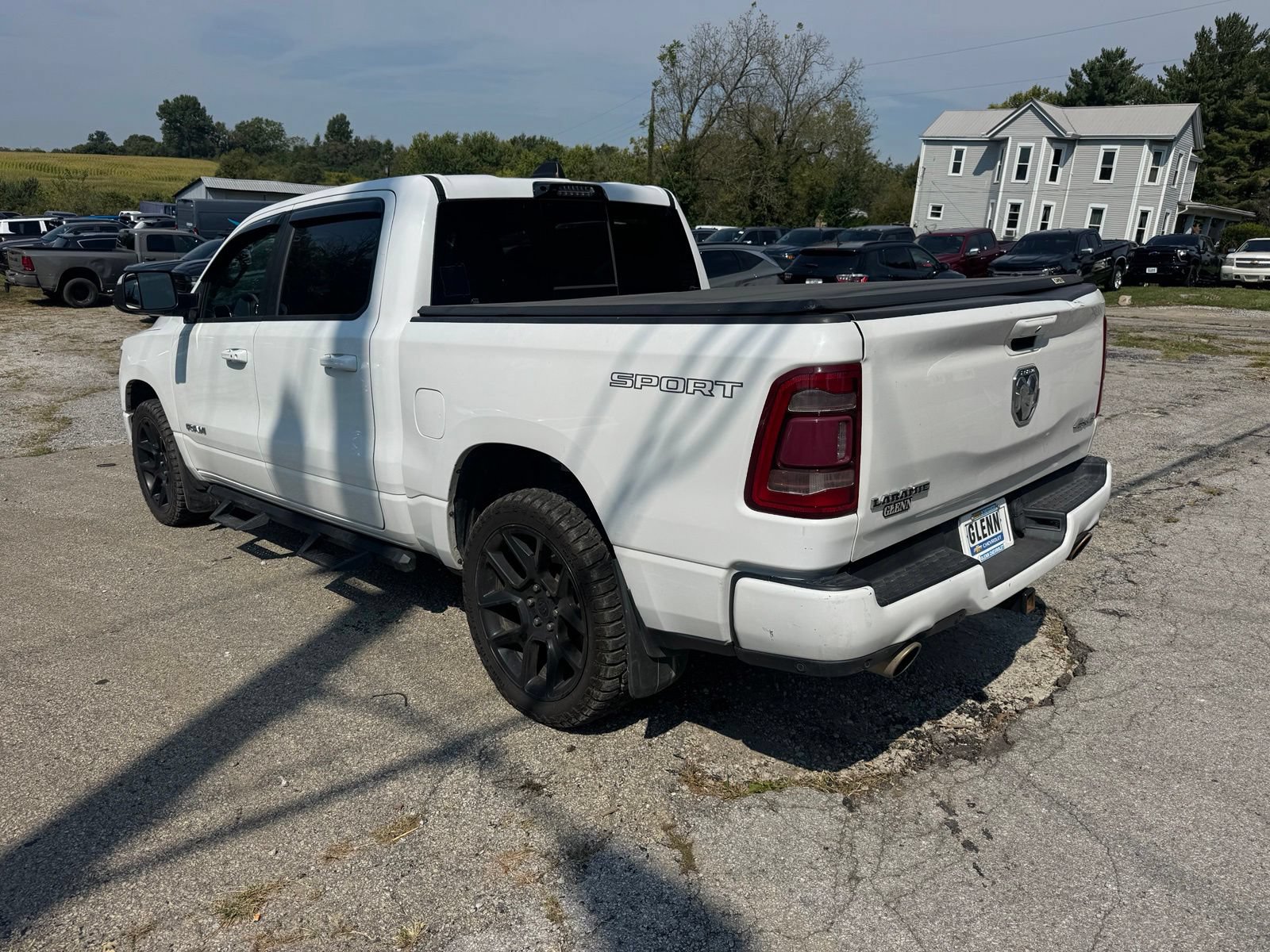 Used 2023 RAM 1500 Laramie AWD/4WD image 4