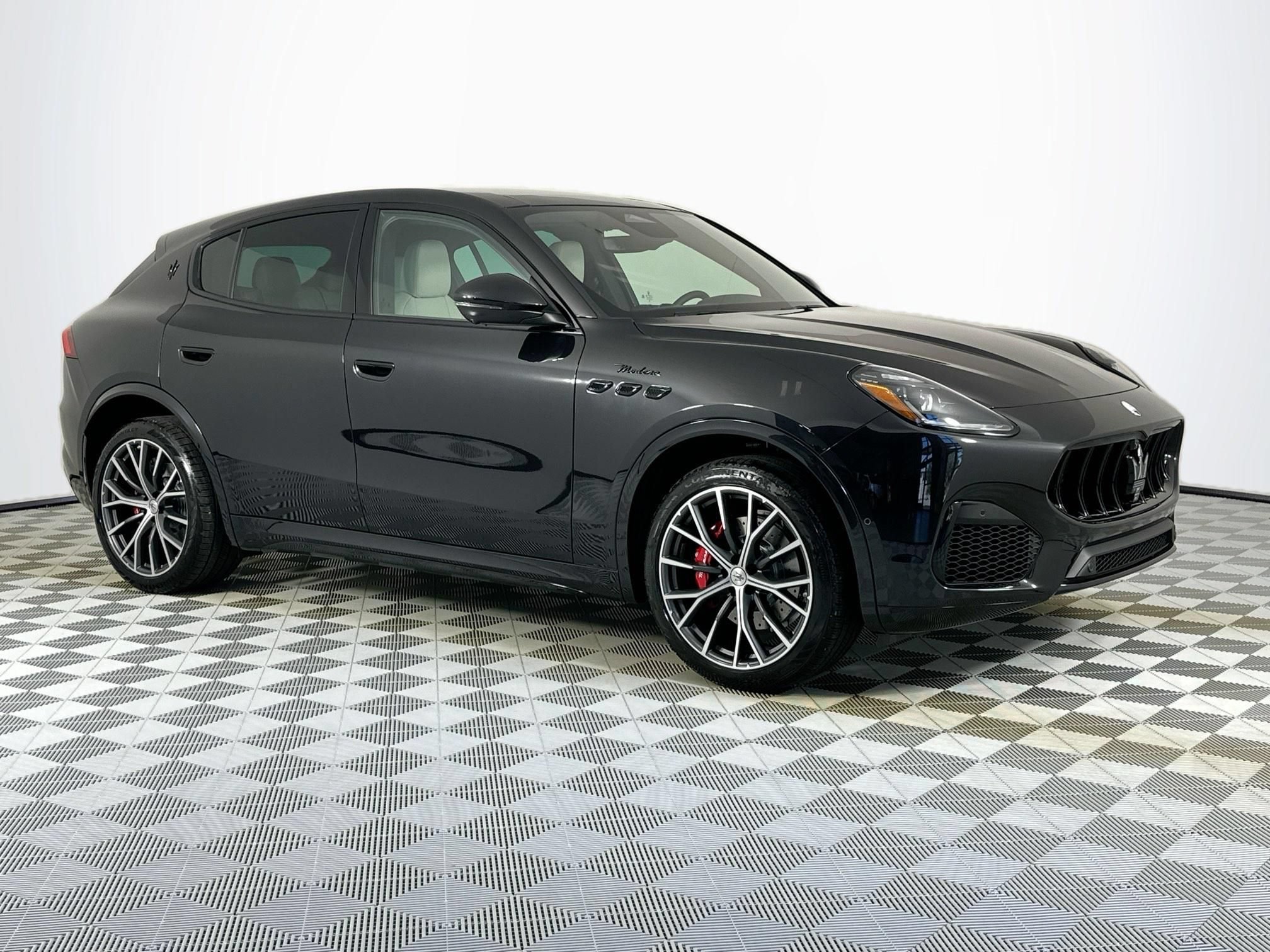 New 2026 Maserati Grecale Modena AWD/4WD image 3